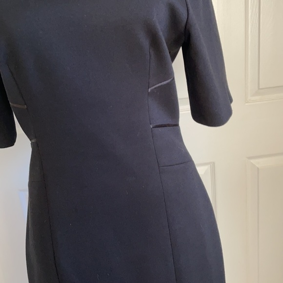 Tahari, 6 - Picture 4 of 8